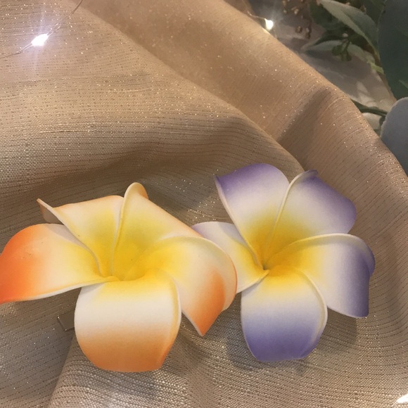 Tropical Flower Hair Clips 🌺 - Picture 2 of 7